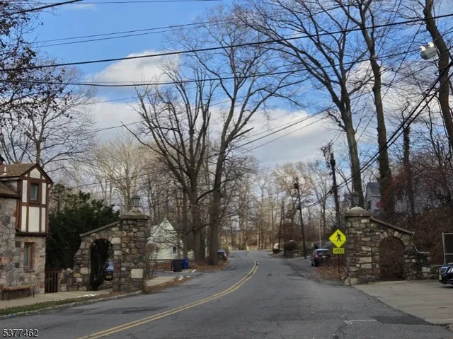 $469,000 | 69 Highland Trail, Denville, NJ 07834