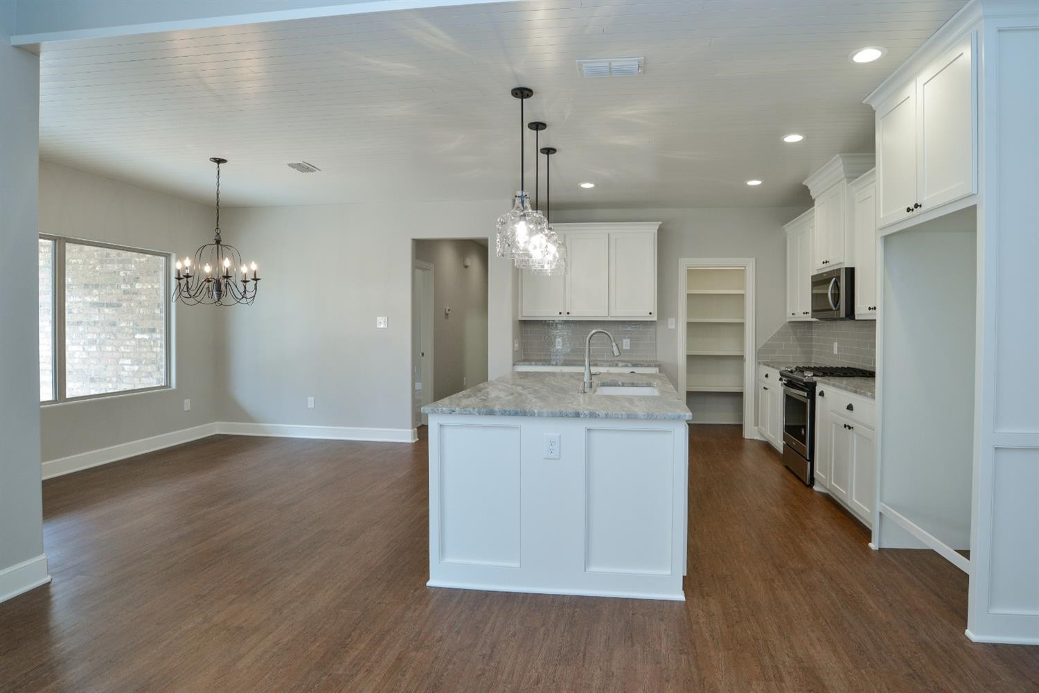 3805 59th Street Lubbock, TX 79413 - Photo 14 of 50 Photo 14