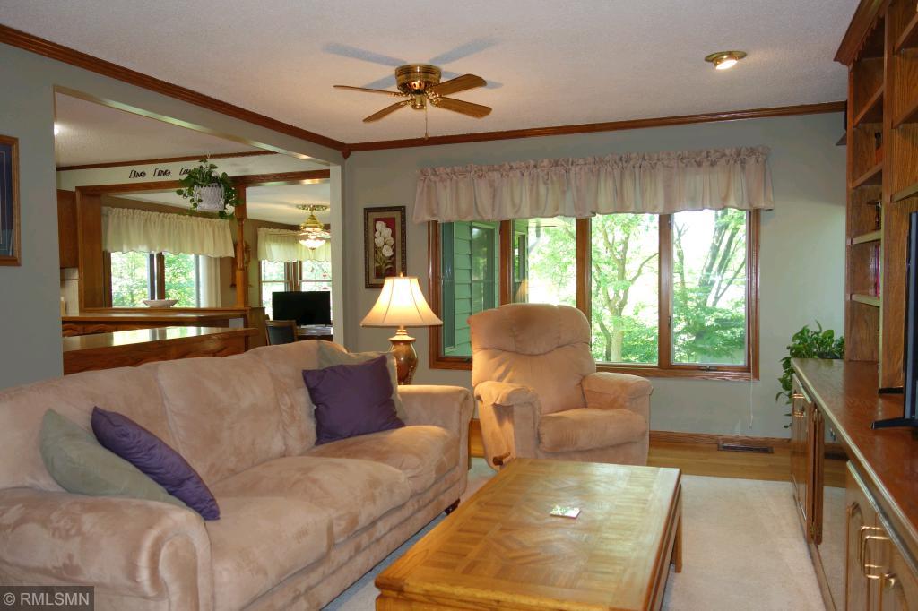 2576 Ralph Street St. Paul, MN 55110 - Photo 4 of 23 Gallery Image 4