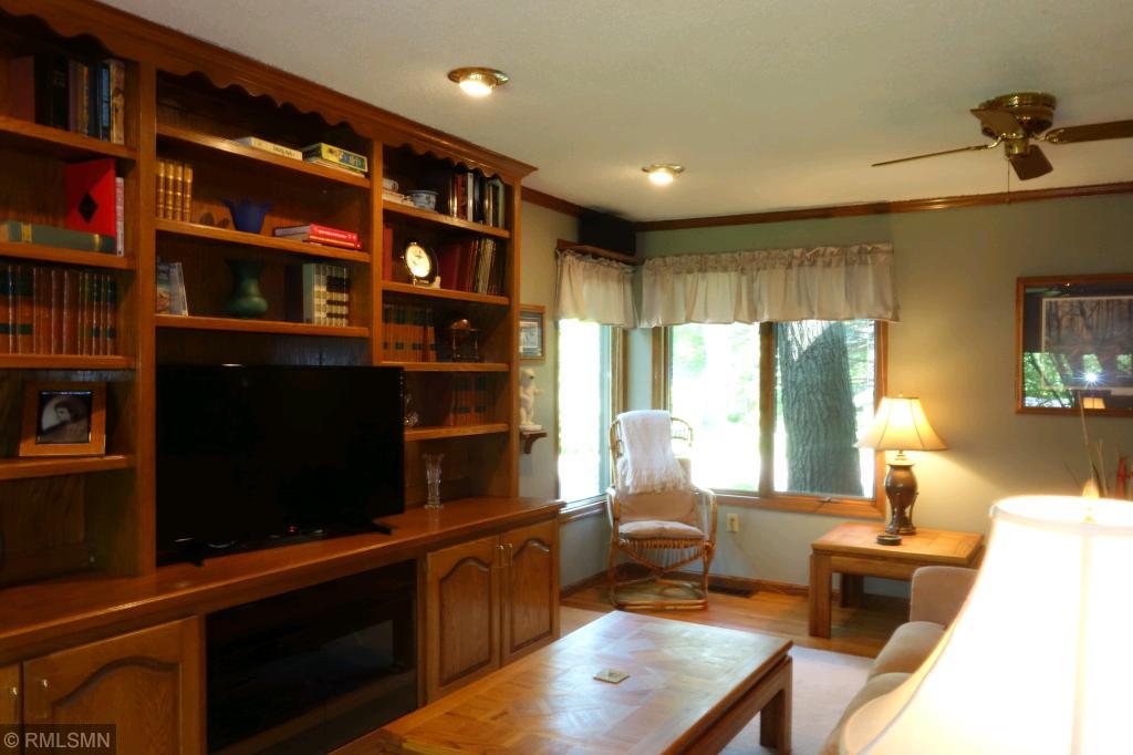 2576 Ralph Street St. Paul, MN 55110 - Photo 5 of 23 Gallery Image 5