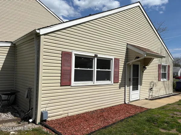 $237,900 | 48 South Seas Court, Barnegat, NJ 08005