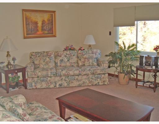 216 Goldsmith Road Pittsburgh, PA 15237 - Photo 5 of 9 Living Room.