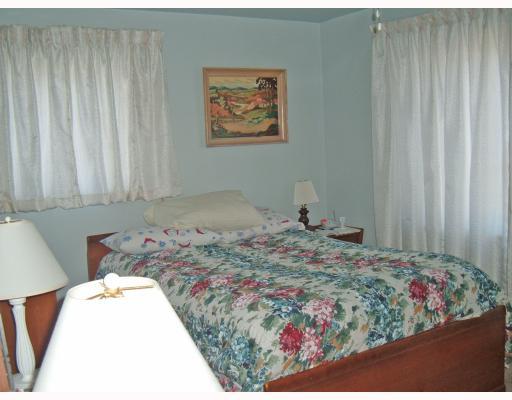 216 Goldsmith Road Pittsburgh, PA 15237 - Photo 9 of 9 Master Bedroom.
