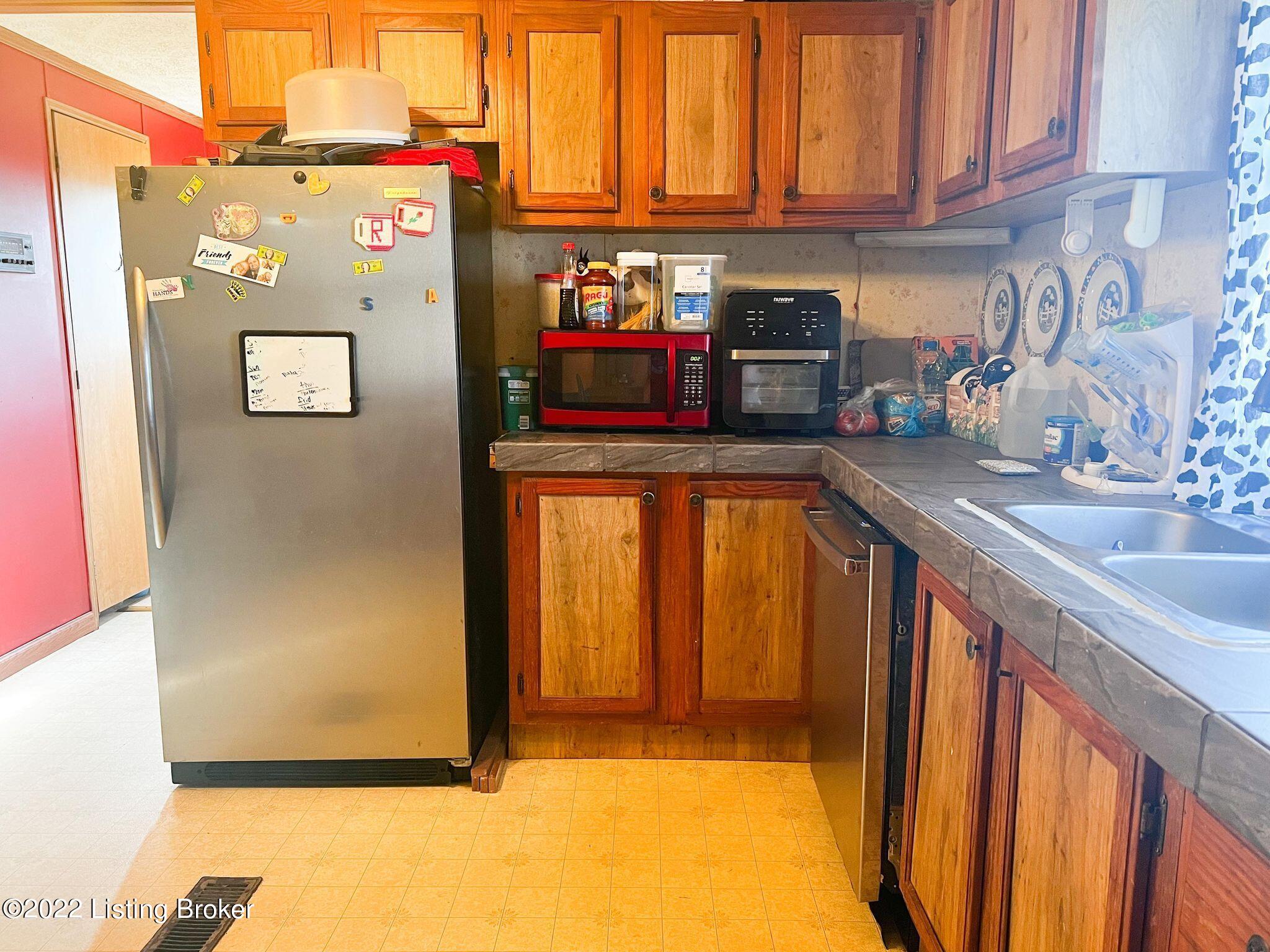 5885 Rhodelia Road Payneville, KY 40157 - Photo 8 of 26 285187580_1004385543544213_4391077290865
