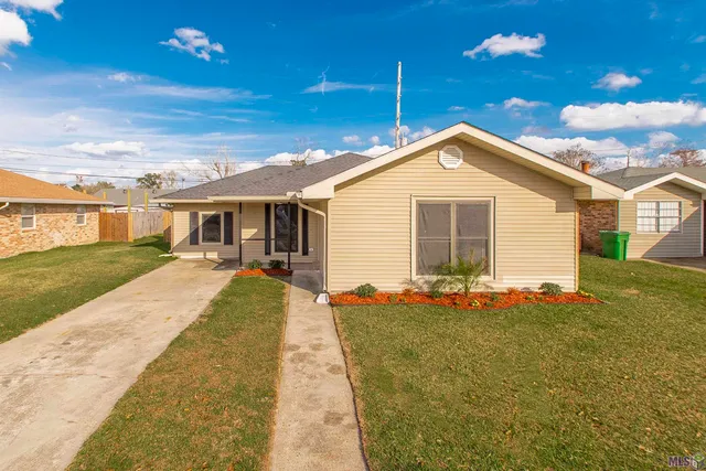 $220,000 | 1800 Cartier Drive, Laplace, LA 70068