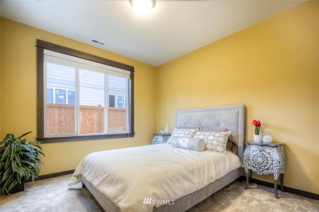 10117 Northeast 147th Street Bothell, WA 98011 - Photo 15 of 18