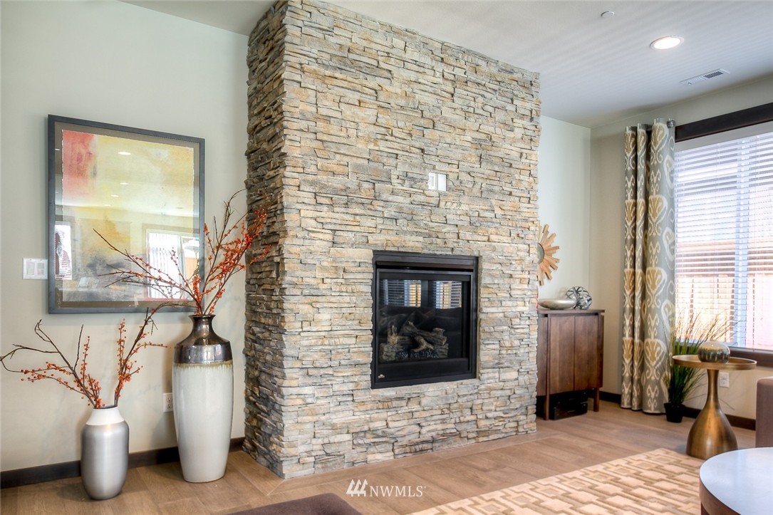 10117 Northeast 147th Street Bothell, WA 98011 - Photo 4 of 18