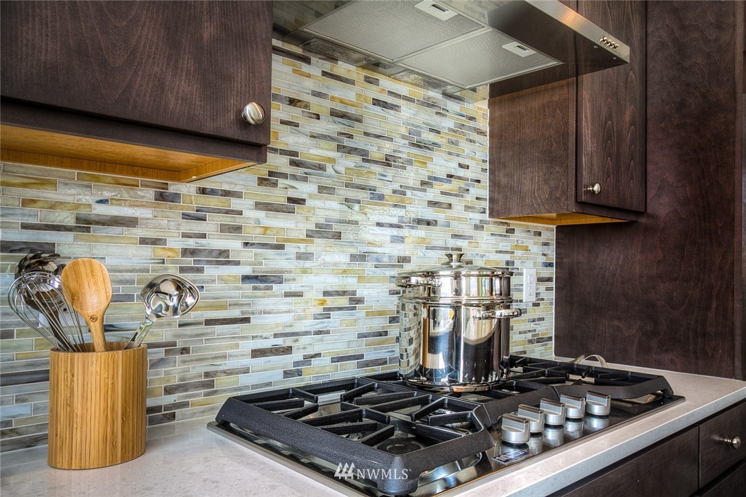 10117 Northeast 147th Street Bothell, WA 98011 - Photo 6 of 18