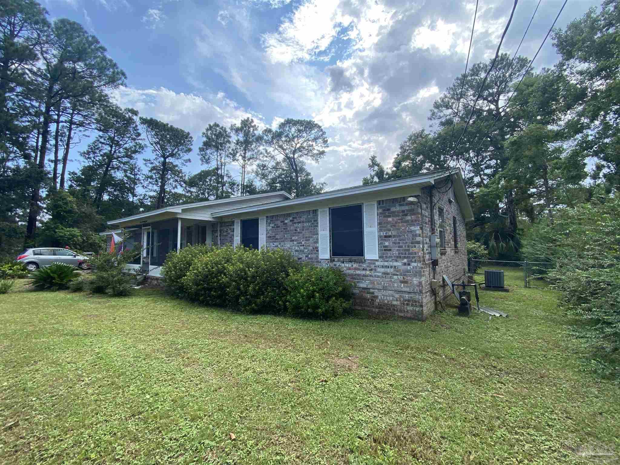 515 Decatur Avenue Pensacola, FL 32507 - Photo 2 of 22