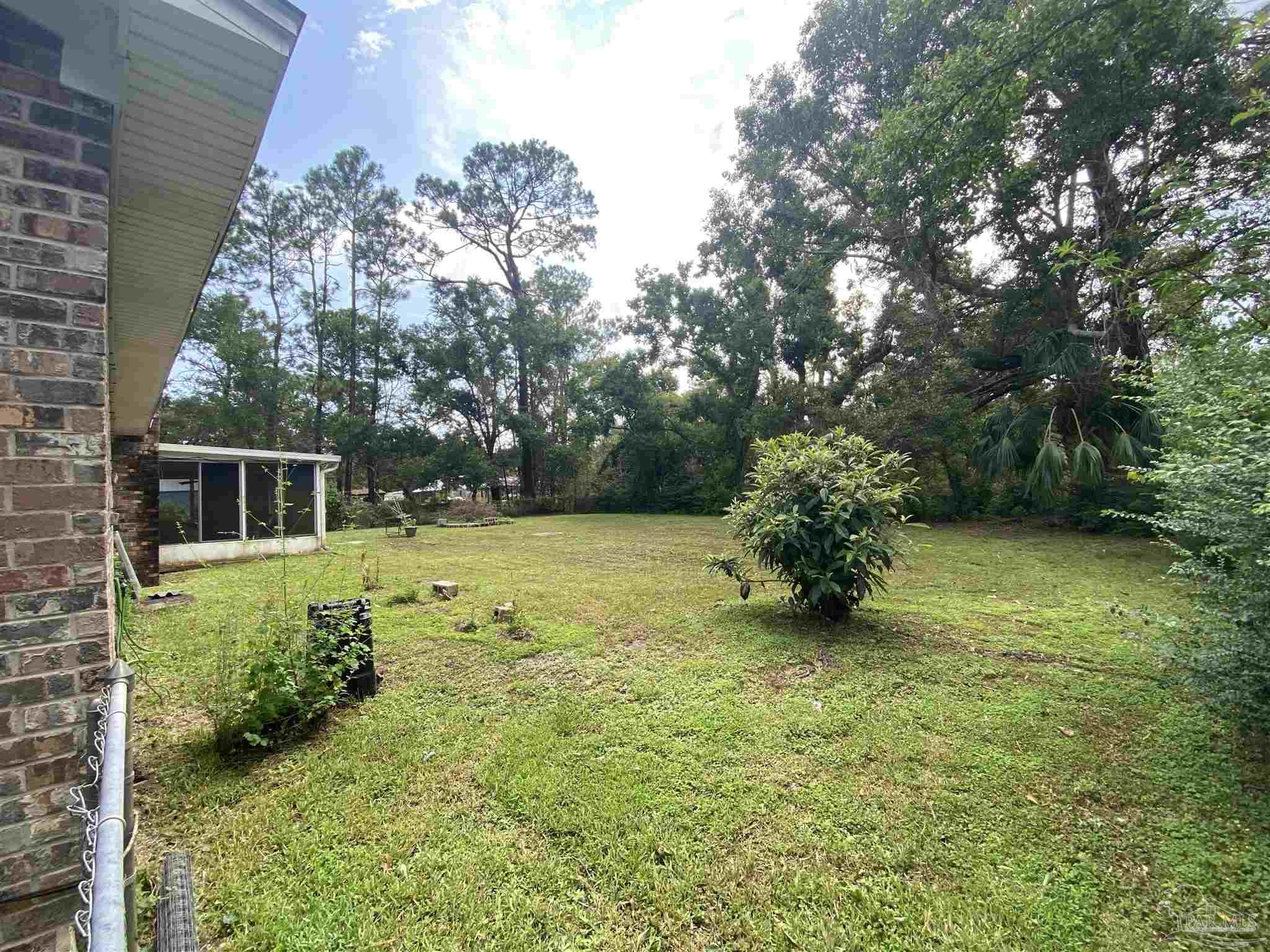 515 Decatur Avenue Pensacola, FL 32507 - Photo 3 of 22