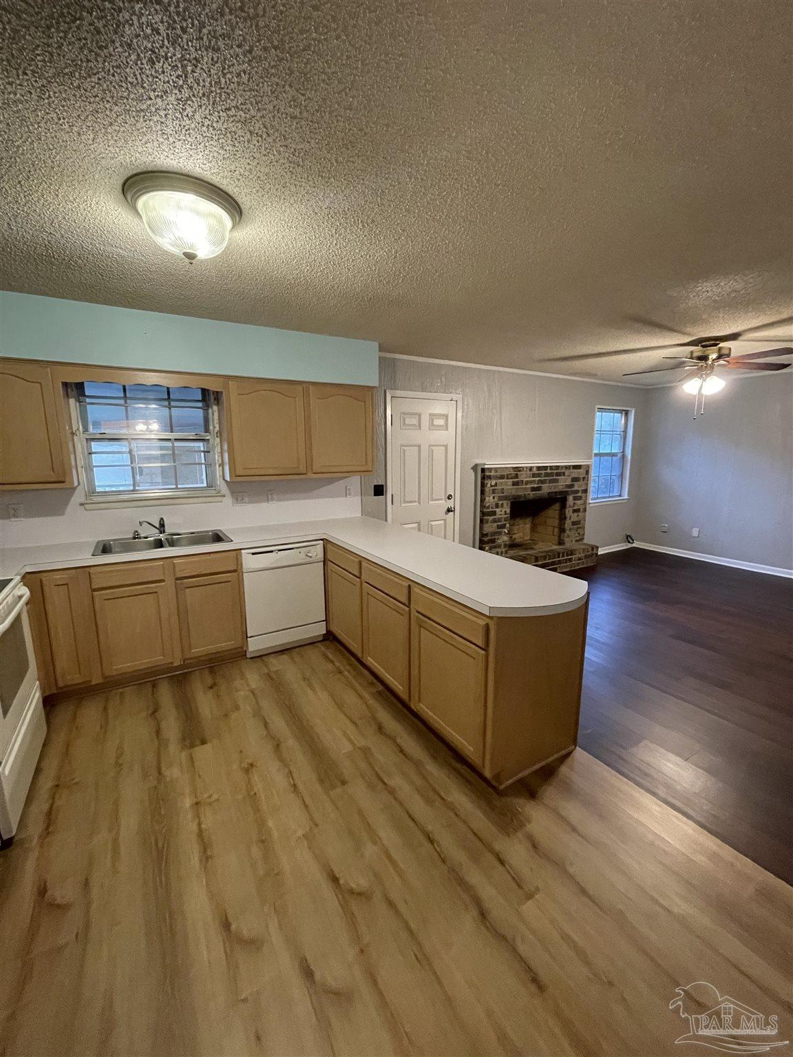 515 Decatur Avenue Pensacola, FL 32507 - Photo 8 of 22