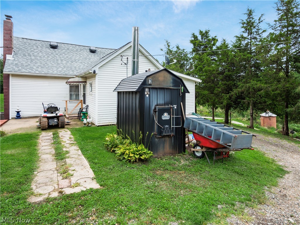 46601 Valley Road Caldwell, OH 43724 - Photo 4 of 34 Gallery Image 4