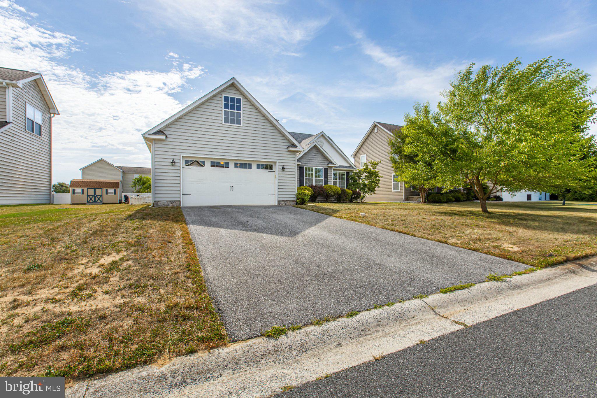 27 Sun Ridge Drive Felton, DE 19943 - Photo 2 of 61 Charming home with spacious driveway.