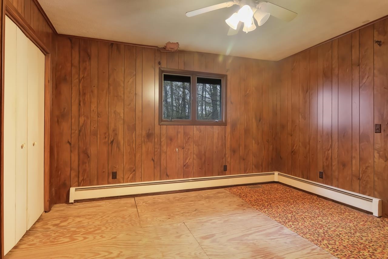 9737 East Otto Road Suttons Bay, MI 49682 - Photo 27 of 48 1910757-26.JPG