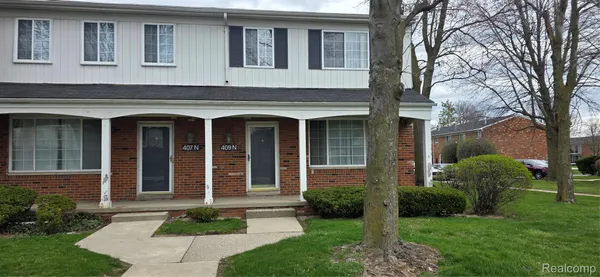 $1,650 | 409 North Fox Hills Drive, Bloomfield Hills, MI 48304