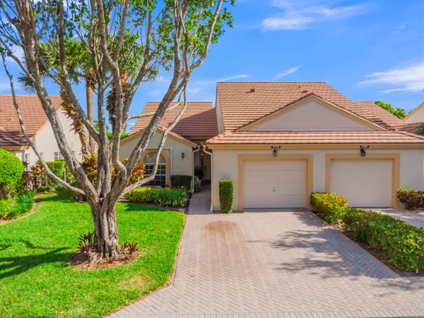 $285,000 | 7773 Silver Lake Drive, Delray Beach, FL 33446