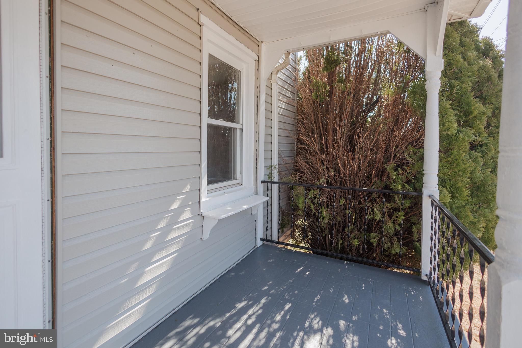 203 South George Street Ranson, WV 25438 - Photo 5 of 39