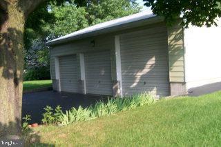 226 Owl Hill Road Lititz, PA 17543 - Photo 4 of 6