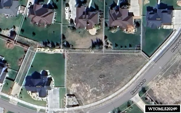 $188,500 | 6002 River Park Drive, Casper, WY 82604