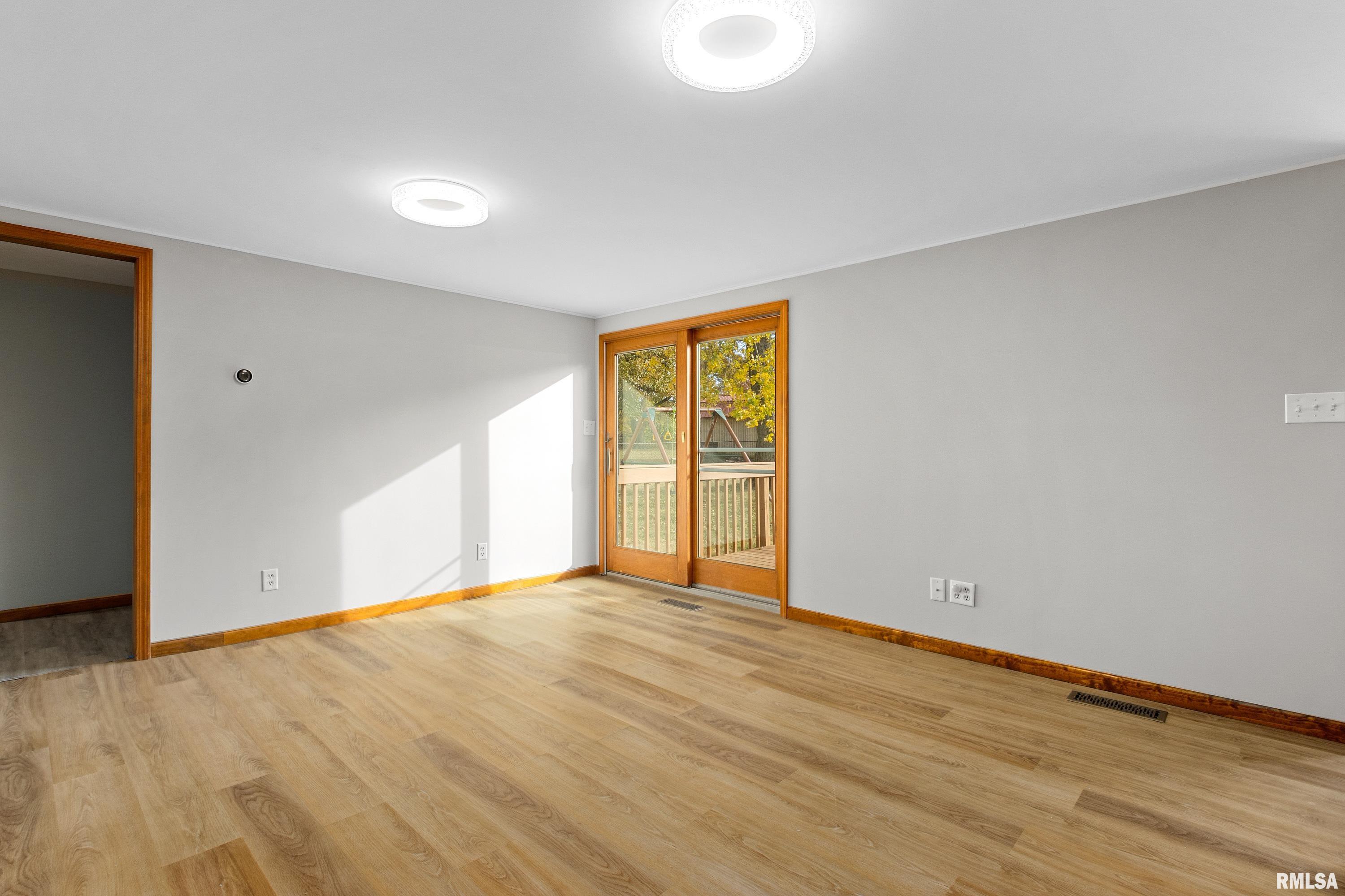 2010 West Alta Road Peoria, IL 61615 - Photo 15 of 41 Gallery Image 15