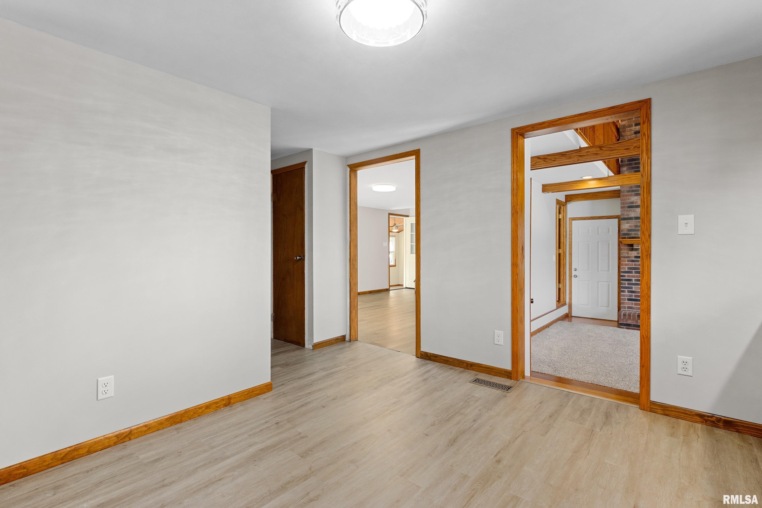 2010 West Alta Road Peoria, IL 61615 - Photo 16 of 41 Gallery Image 16