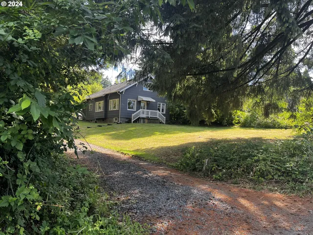 $1,595,000 | 9270 Southwest Edgewood Street, Portland, OR 97223