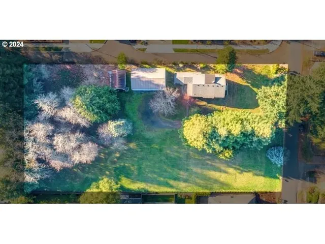 $1,595,000 | 9270 Southwest Edgewood Street, Portland, OR 97223