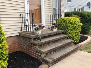3402 Hearthstone Road Cleveland, OH 44134 - Photo 5 of 21 Gallery Image 5