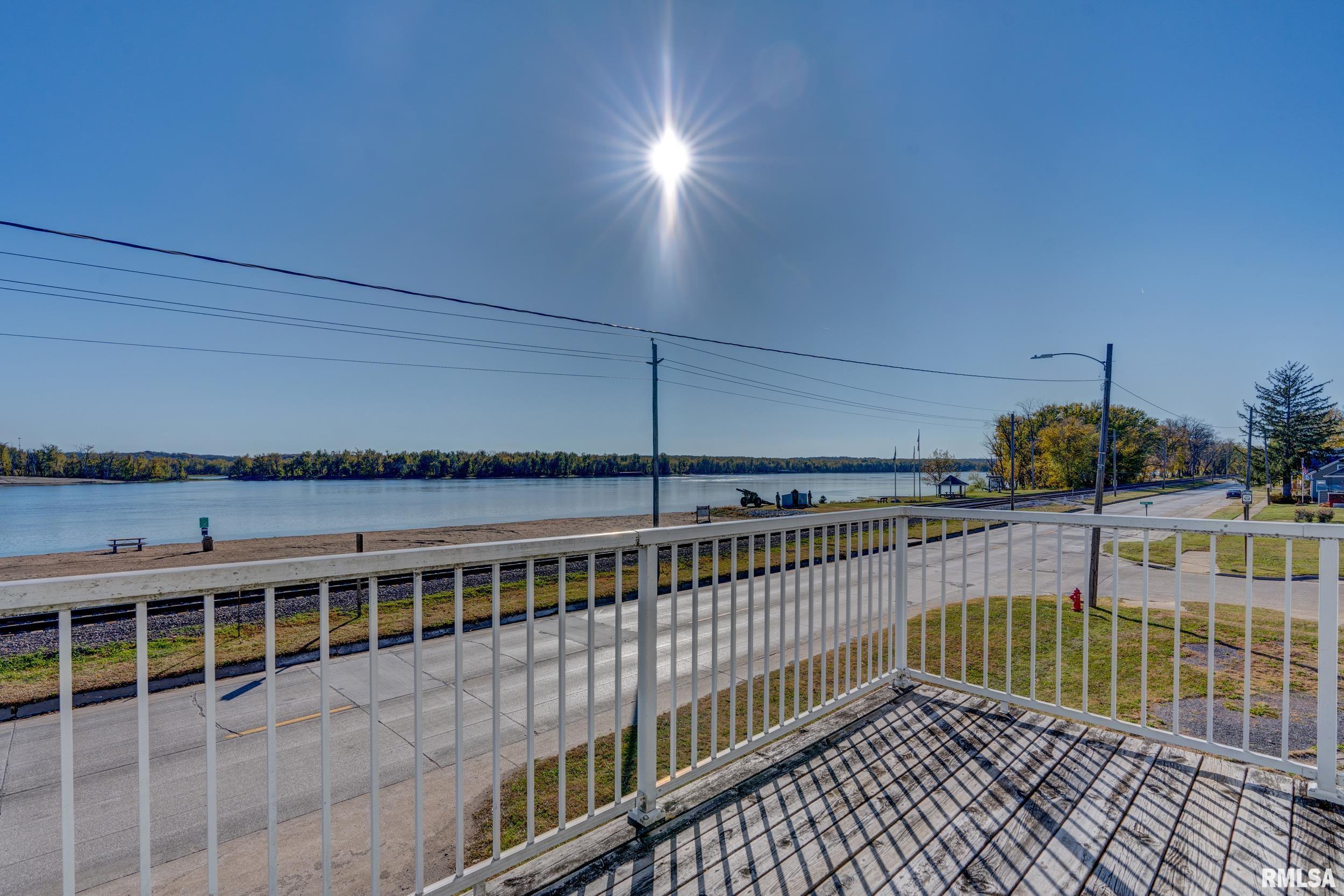 624 West Front Street Buffalo, IA 52728 - Photo 24 of 40