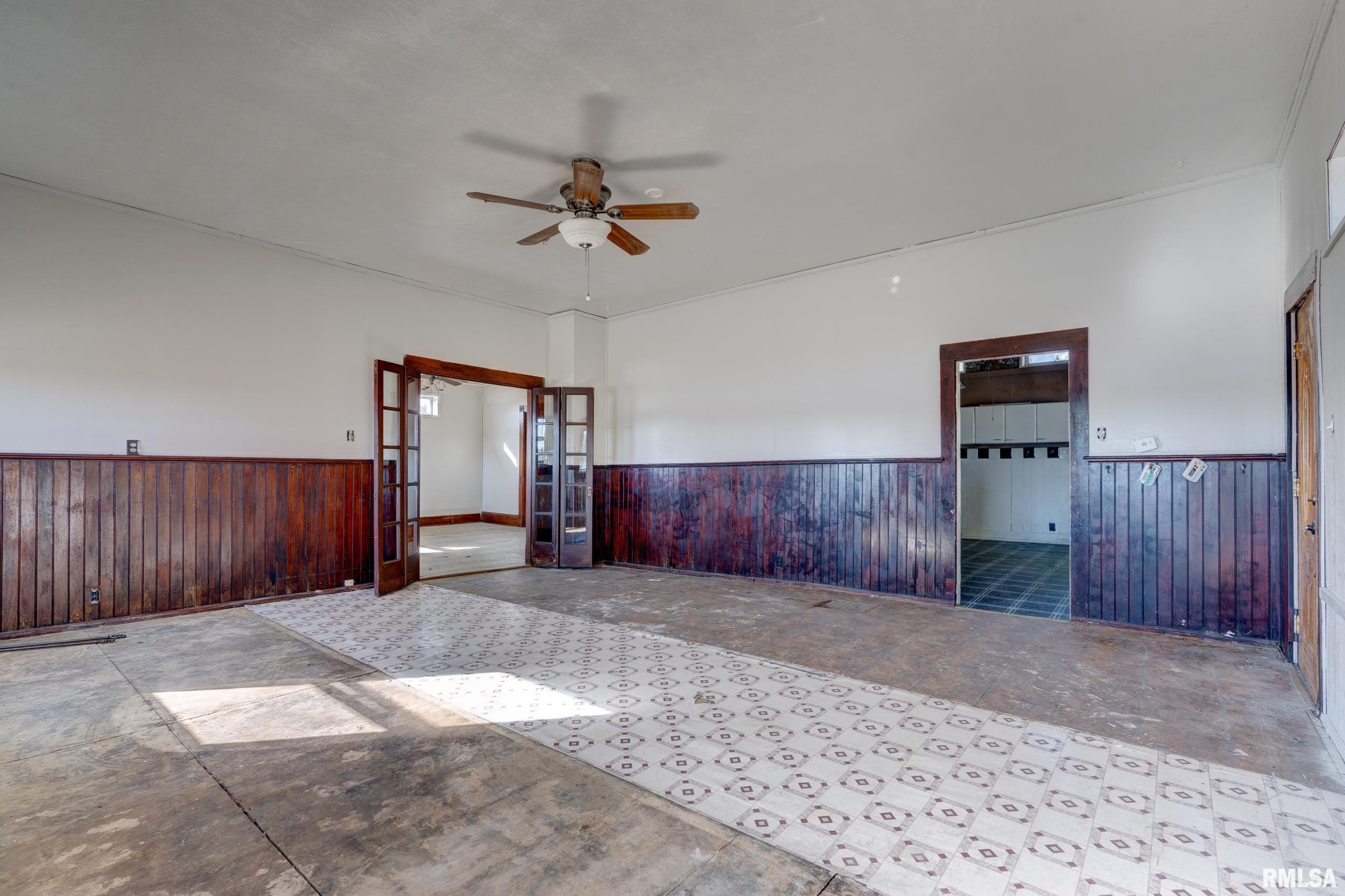 624 West Front Street Buffalo, IA 52728 - Photo 4 of 40