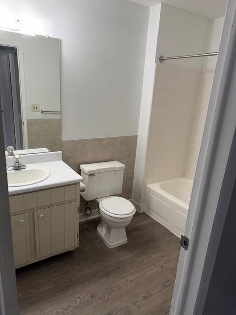 41320 Northwind Drive Canton, MI 48188 - Photo 4 of 12 BATHROOM