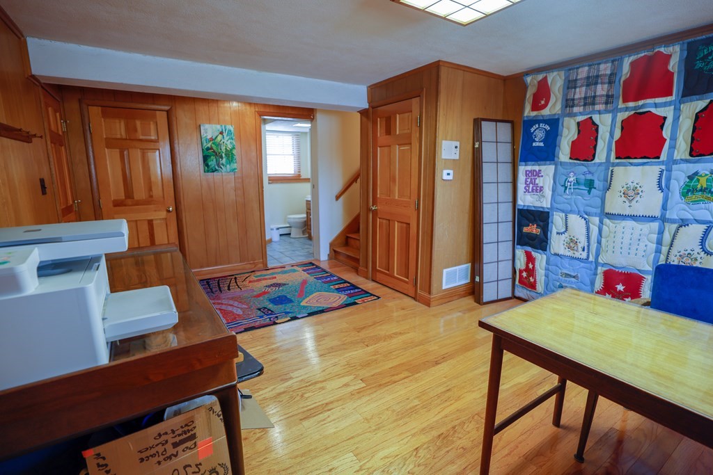 11 Amelia Road Needham, MA 02494 - Photo 18 of 32