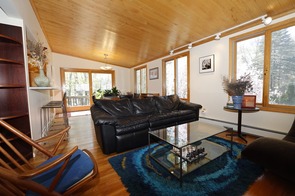 11 Amelia Road Needham, MA 02494 - Photo 24 of 32