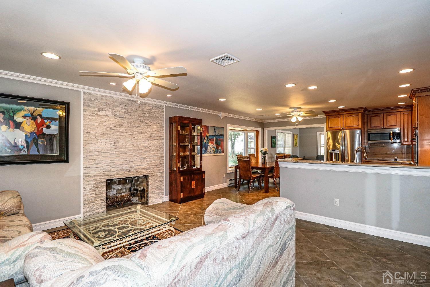 276 Convent Road, Unit A Monroe Township, NJ 08831 - Photo 6 of 25 Gallery Image 6