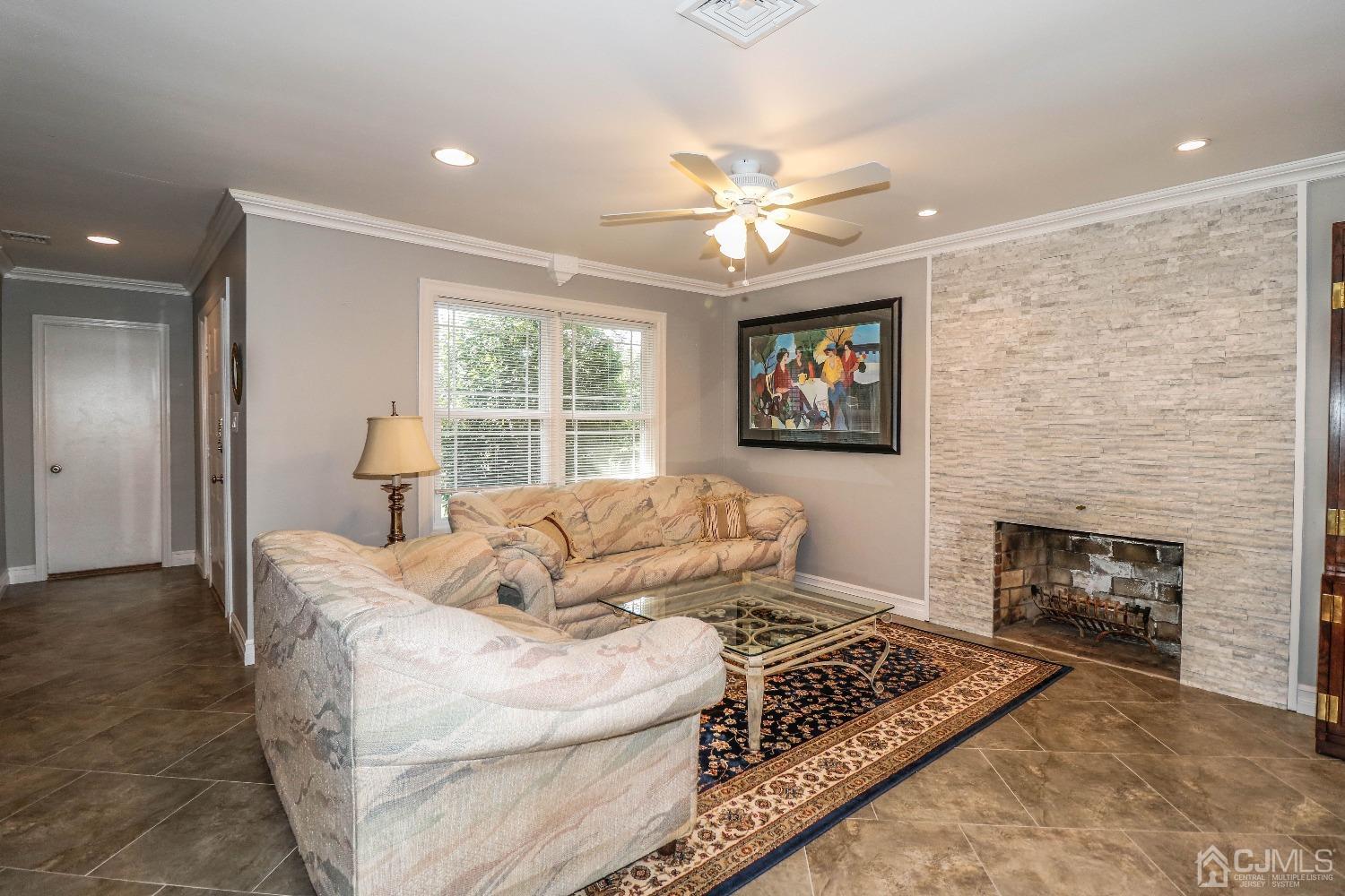276 Convent Road, Unit A Monroe Township, NJ 08831 - Photo 7 of 25 Gallery Image 7