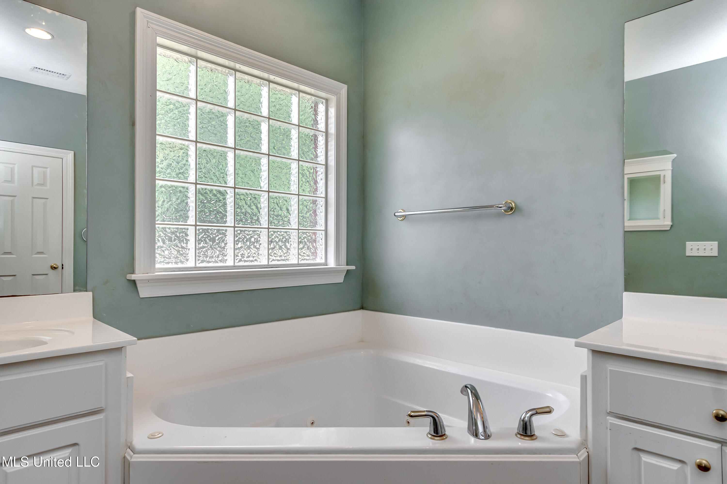 103 Copper Ridge Drive Brandon, MS 39042 - Photo 34 of 71 103 Copperridge-49