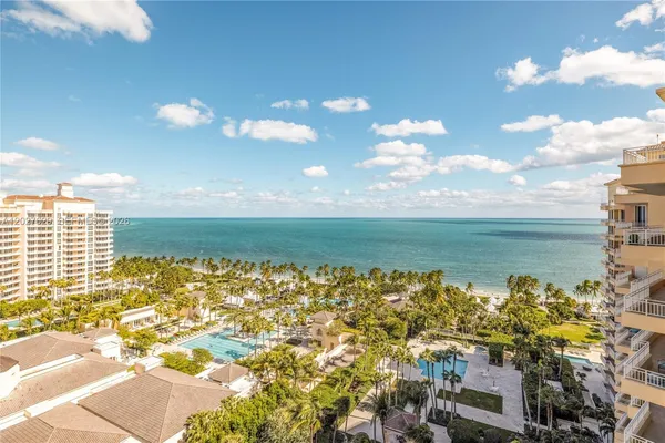 $18,500,000 | 799 Crandon Boulevard, Unit PH8, Key Biscayne, FL 33149