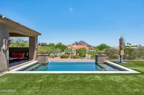 $4,400,000 | 5738 North 32nd Place, Paradise Valley, AZ 85253