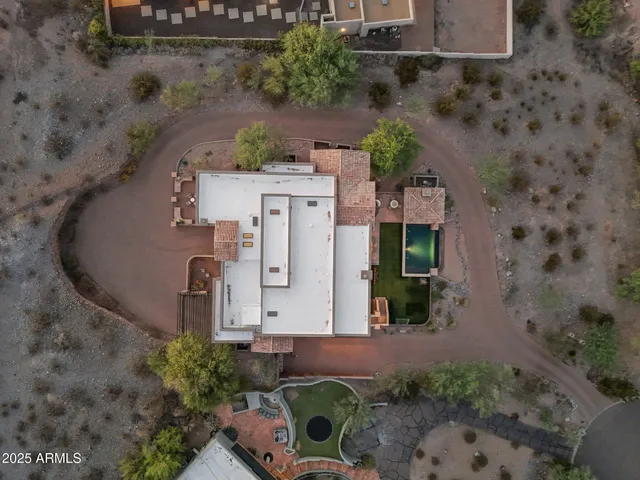 $4,400,000 | 5738 North 32nd Place, Paradise Valley, AZ 85253