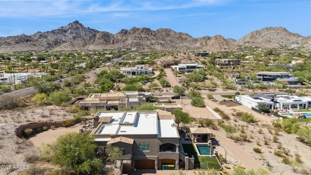 $4,400,000 | 5738 North 32nd Place, Paradise Valley, AZ 85253