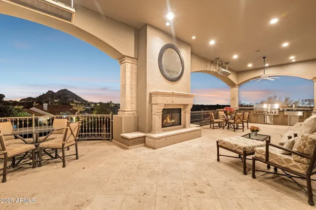 $4,400,000 | 5738 North 32nd Place, Paradise Valley, AZ 85253