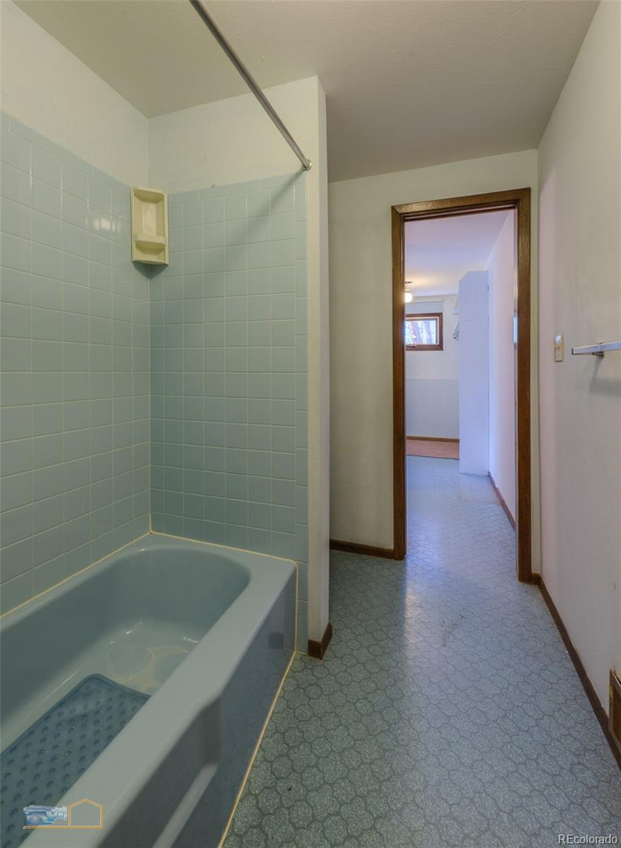 570 Mountain Meadows Road Boulder, CO 80302 - Photo 29 of 39 Gallery Image 29