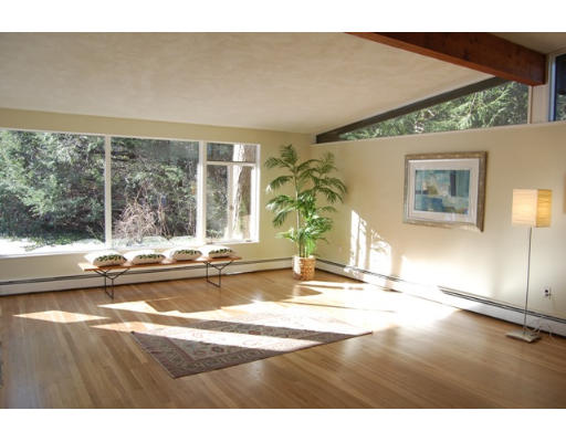 15 Mason Street Lexington, MA 02421 - Photo 3 of 12 Gallery Image 3