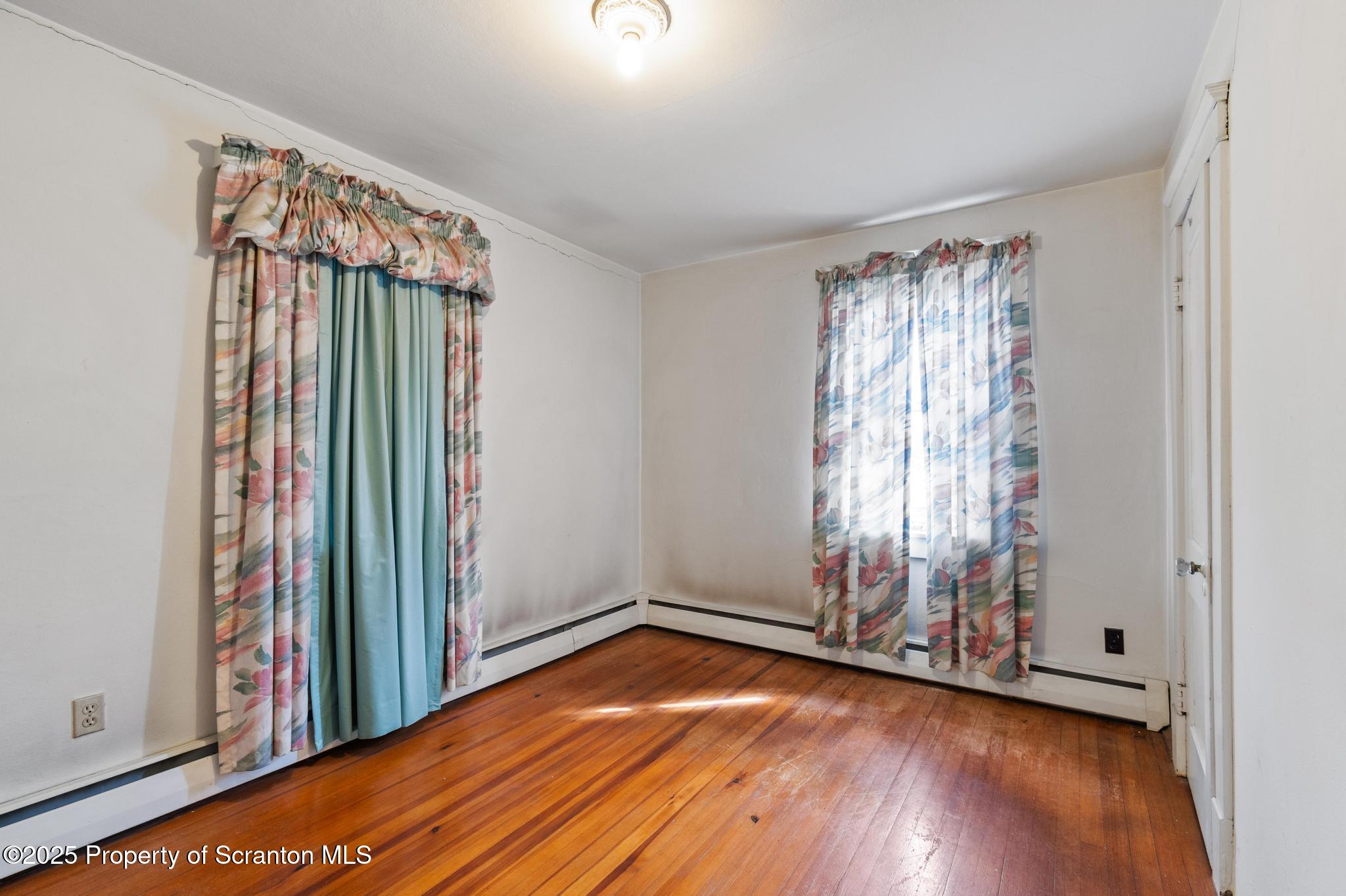 347 Orchard Street Old Forge, PA 18518 - Photo 20 of 52 DSC_6090