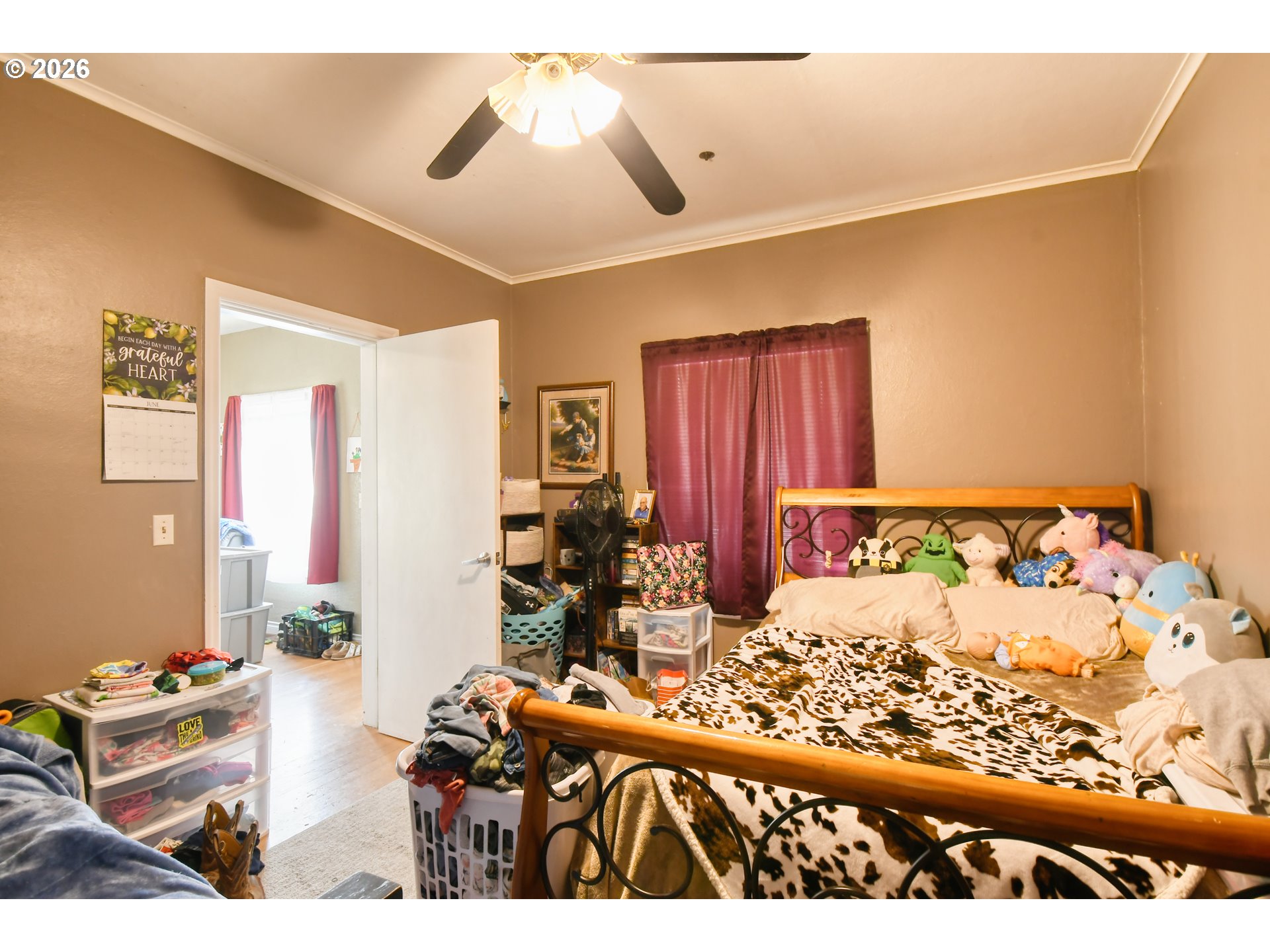 607 Southwest Court Avenue Pendleton, OR 97801 - Photo 23 of 48 a bed room with a bed