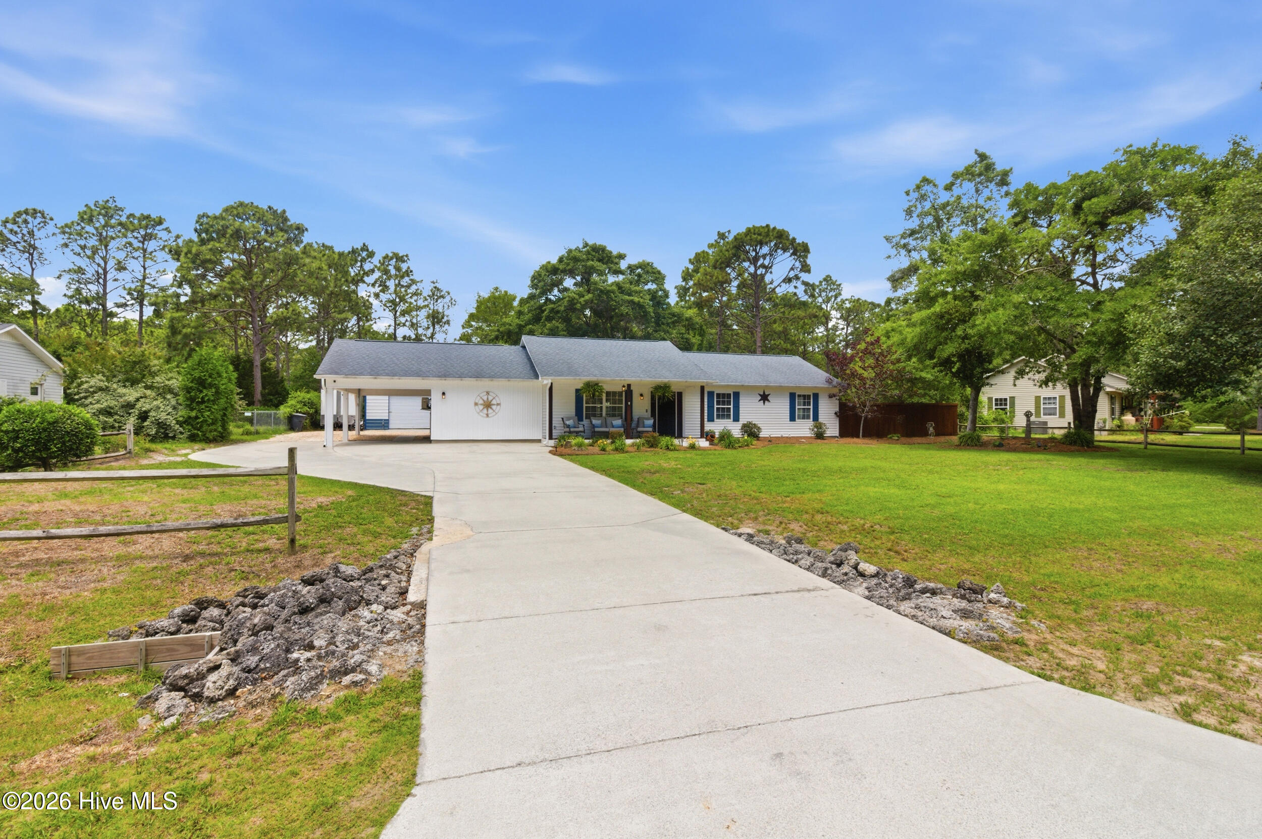 245 Barrington Ridge Bogue, NC 28570 - Photo 6 of 45
