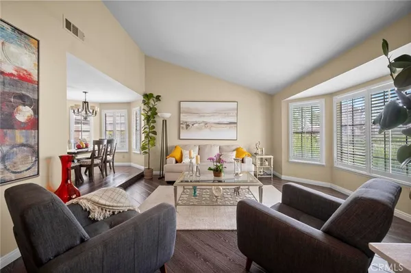 $469,900 | 44306 Ruthron Avenue, Lancaster, CA 93536