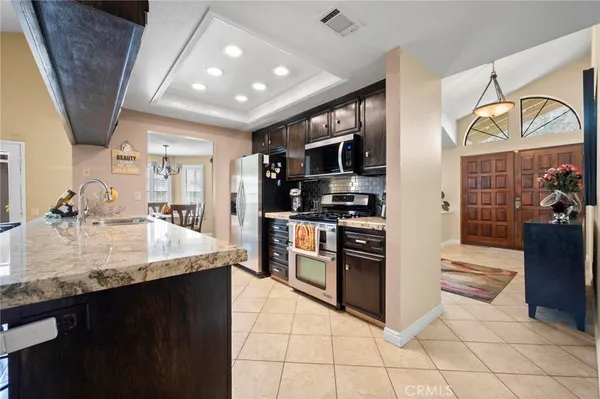 $469,900 | 44306 Ruthron Avenue, Lancaster, CA 93536