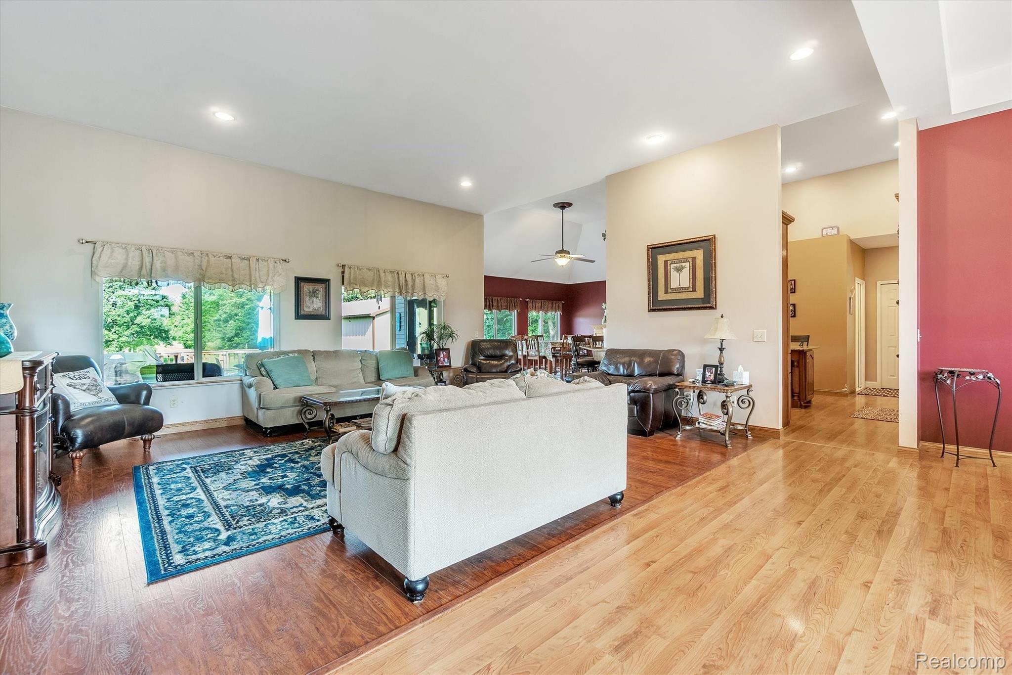 2132 South Oak Road Davison, MI 48423 - Photo 7 of 55 07-2132-S-Oak-Rd-WindowStill-Real-Estate-Photography-7.jpg
