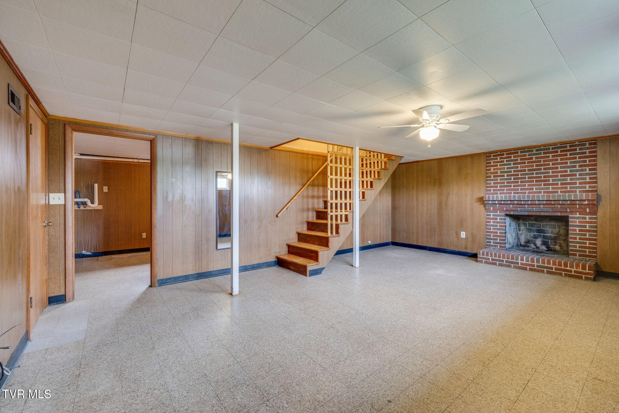 1029 Spring Valley Drive Kingsport, TN 37660 - Photo 22 of 34 022